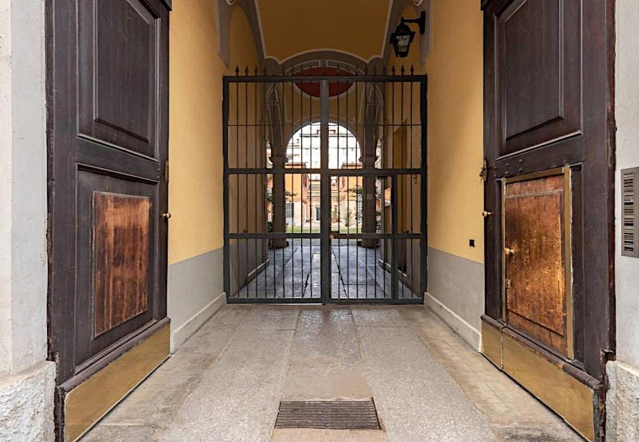 Soggiorno Isola Milano Luaran gambar